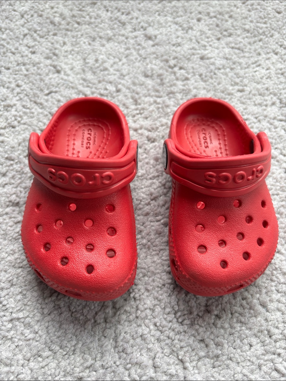 Baby Crocs in bright red - crazy cute 🥰